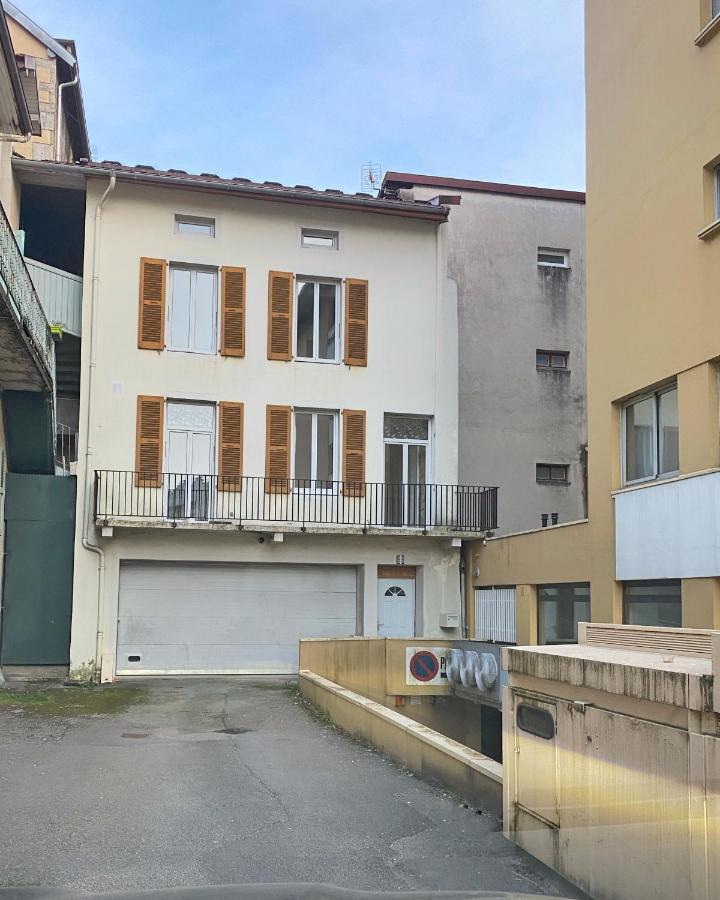 Maison Lamartine - Plein Centre-Ville Avec Garage & Jeux Сен-Клод Экстерьер фото